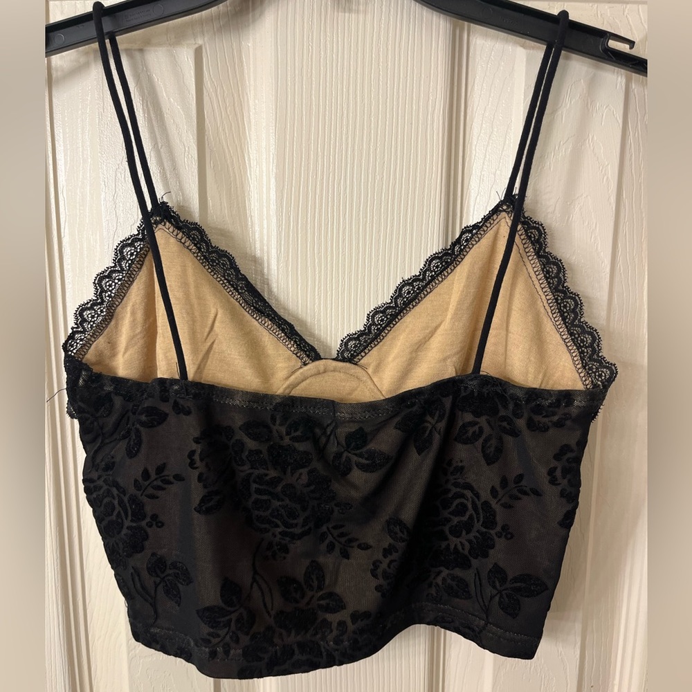 Shein crop top - Picture 2 of 3